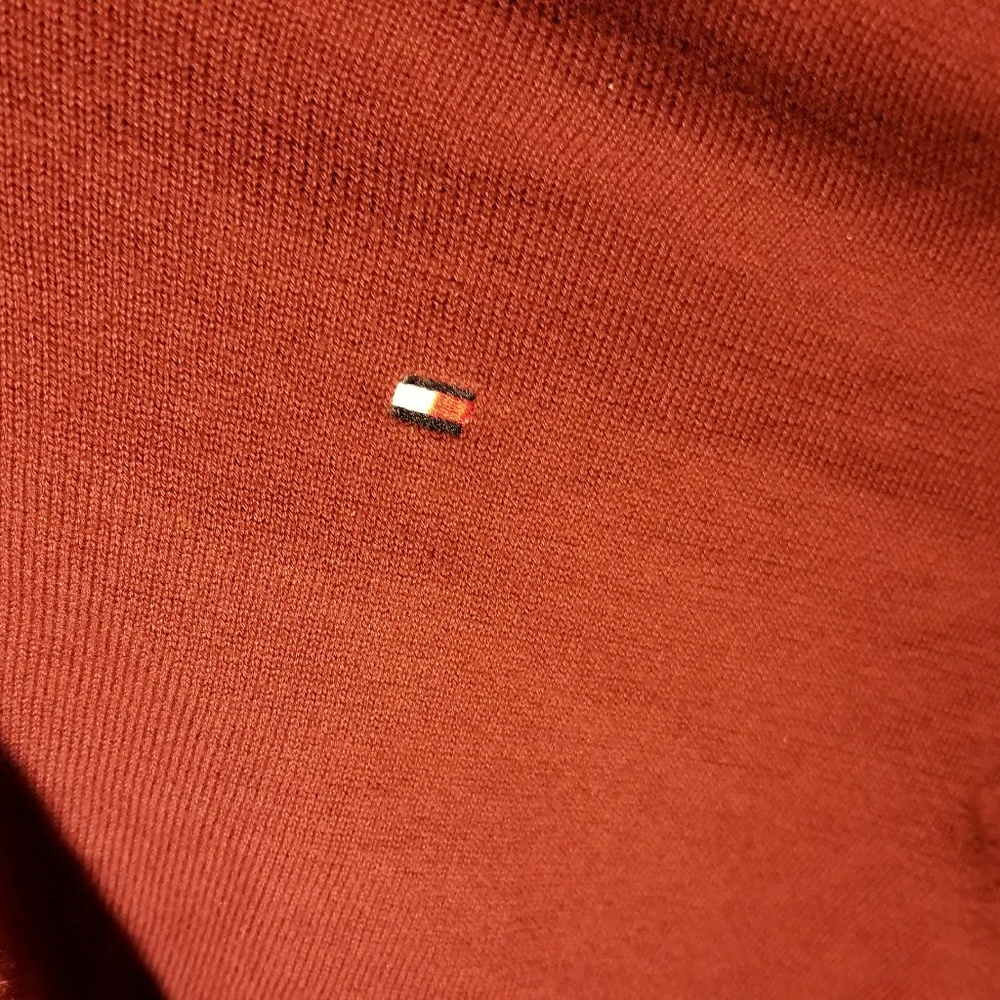 flawless tommy hilfiger sweater